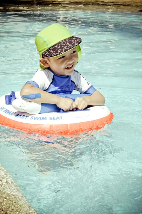 MINNEX 嬰兒泳衣:安全防曬保暖之選 ☀️🌊