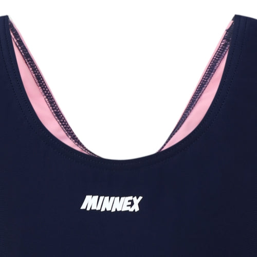 Close-up of the neckline of a 寶藍色女童練習泳衣 <68400464-Y1> with 彈性布料, light pink inner lining, and MINNEX printed in white on the front.