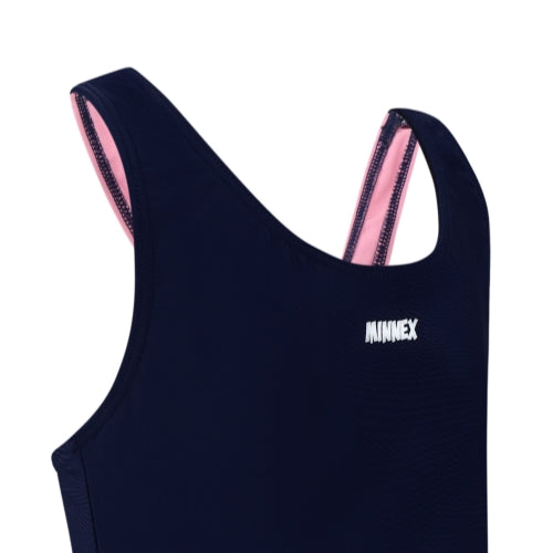 A close-up of the 寶藍色女童練習泳衣 <68400464-Y1>, a navy blue sleeveless athletic top made from 彈性布料, featuring MINNEX in white on the chest and pink lining along the neckline and armhole edges.